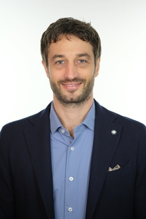 Dr. Daniel Neunhäuserer Dr. Daniel Neunhäuserer